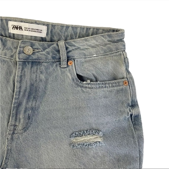 New Women’s Zara Cuffed Distressed Jean Shorts Sz 8 NWOT - Picture 2 of 8